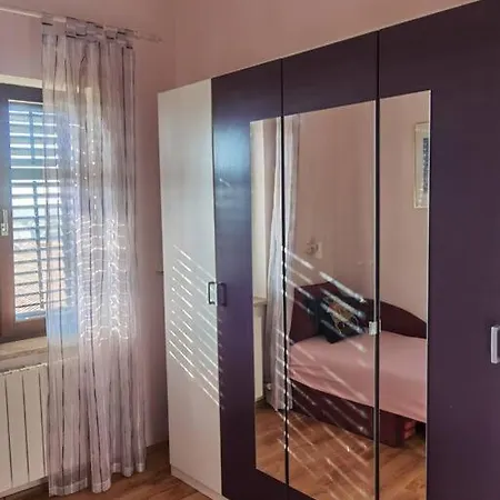 Cosy With An Amazing Marina & Sea View Pjescana Uvala